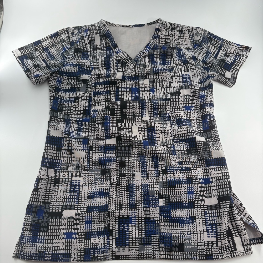Women’s Gray Printed Scrub Top XS